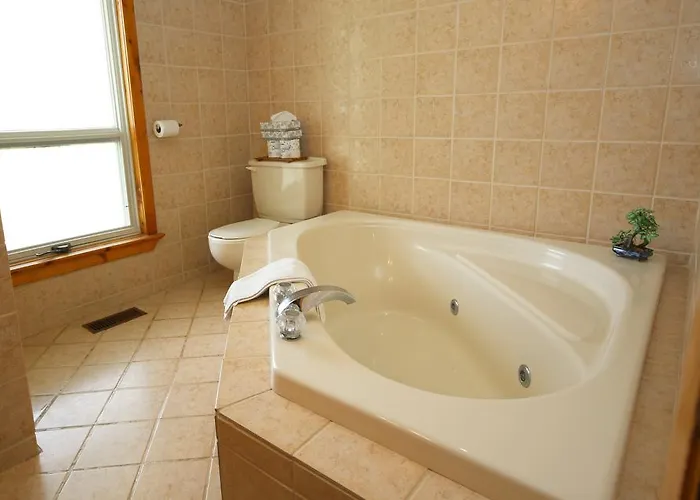 Deluxe Two-Bedroom Cottage